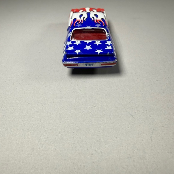 Johnny Lightning JL Collection 1971 Pontiac GTO 455 Red White Blue Die-Cast 1:64 - Picture 6 of 8